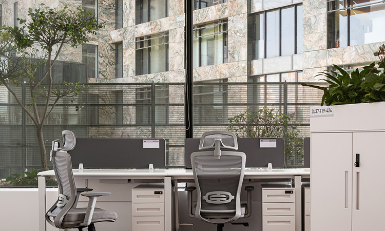 富有企業(yè)文化設計感的上海辦公室如何裝修