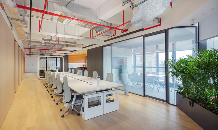 如何管理辦公室裝修環(huán)境的適宜溫度和濕度?