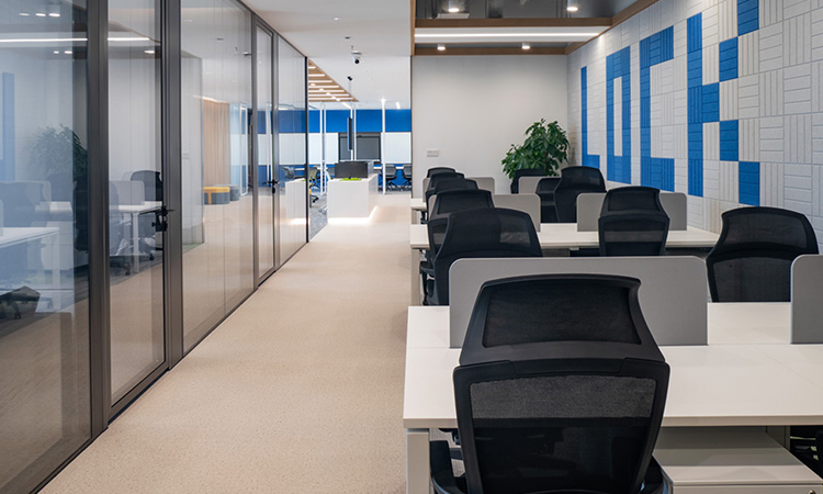 軟件公司辦公室網(wǎng)絡(luò)綜合布線完工照片 軟件公司辦公室網(wǎng)絡(luò)綜合布線完工照片