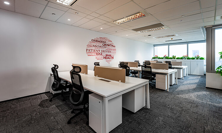 小型辦公室辦公區(qū)裝修效果