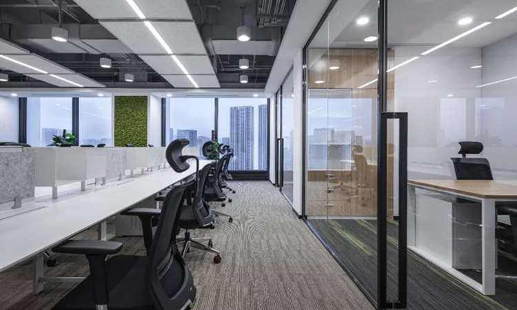 員工辦公區(qū)帶頭枕升降靠椅