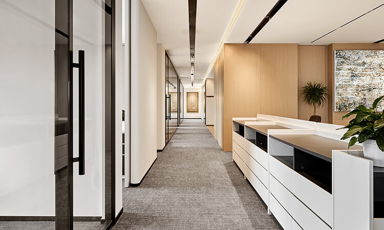 上海某餐飲品牌加盟辦公室走廊 上海某餐飲品牌加盟辦公室走廊