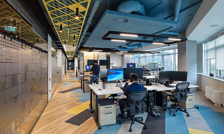 上海辦公區辦公桌裝修設計